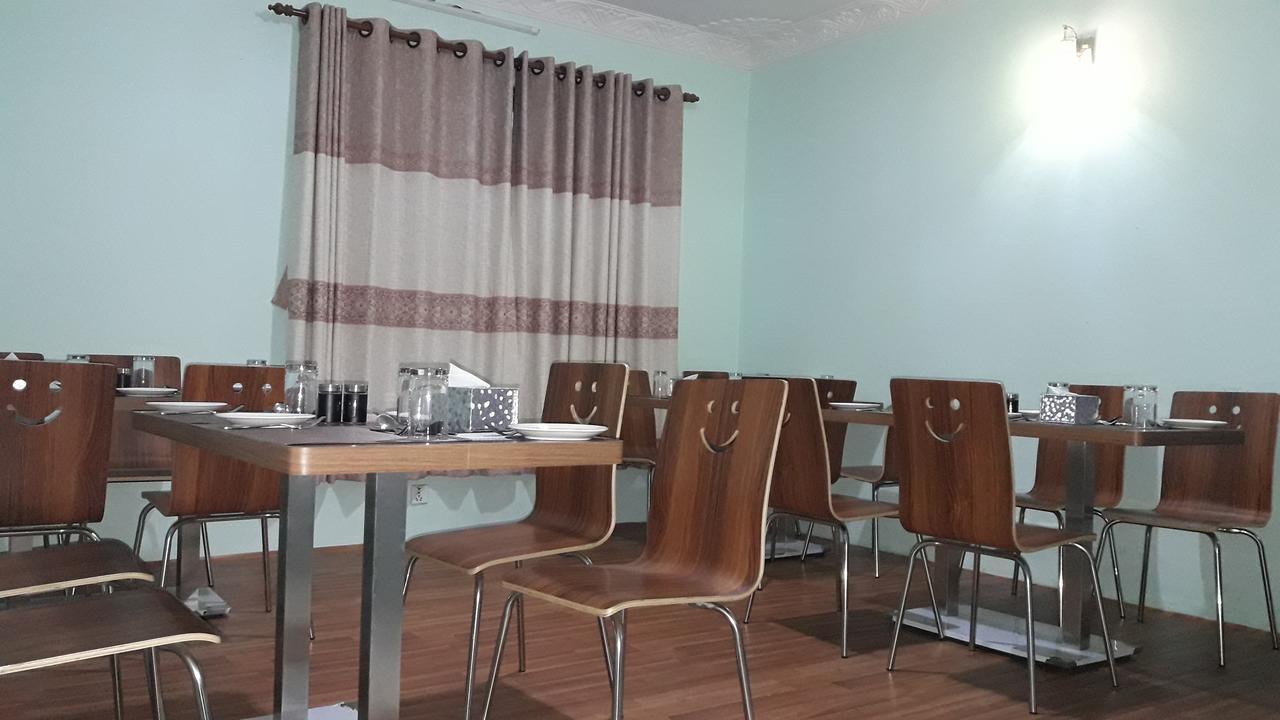 Hotel Golden Three Godāvari Extérieur photo