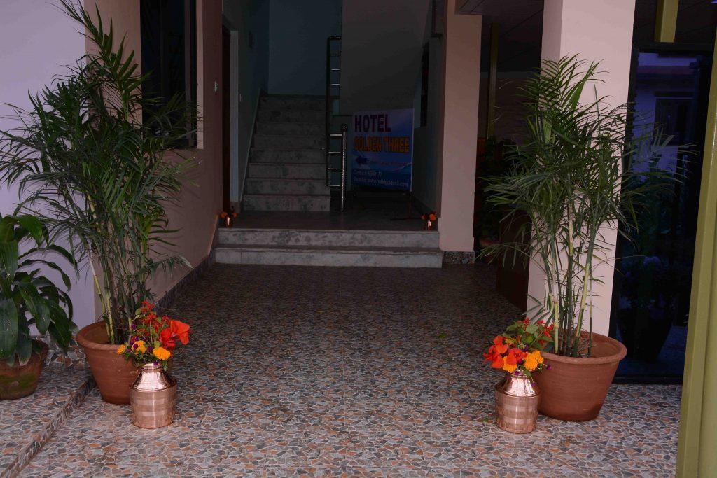 Hotel Golden Three Godāvari Extérieur photo