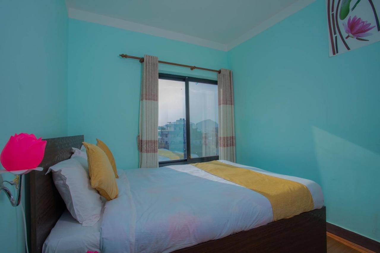 Hotel Golden Three Godāvari Extérieur photo