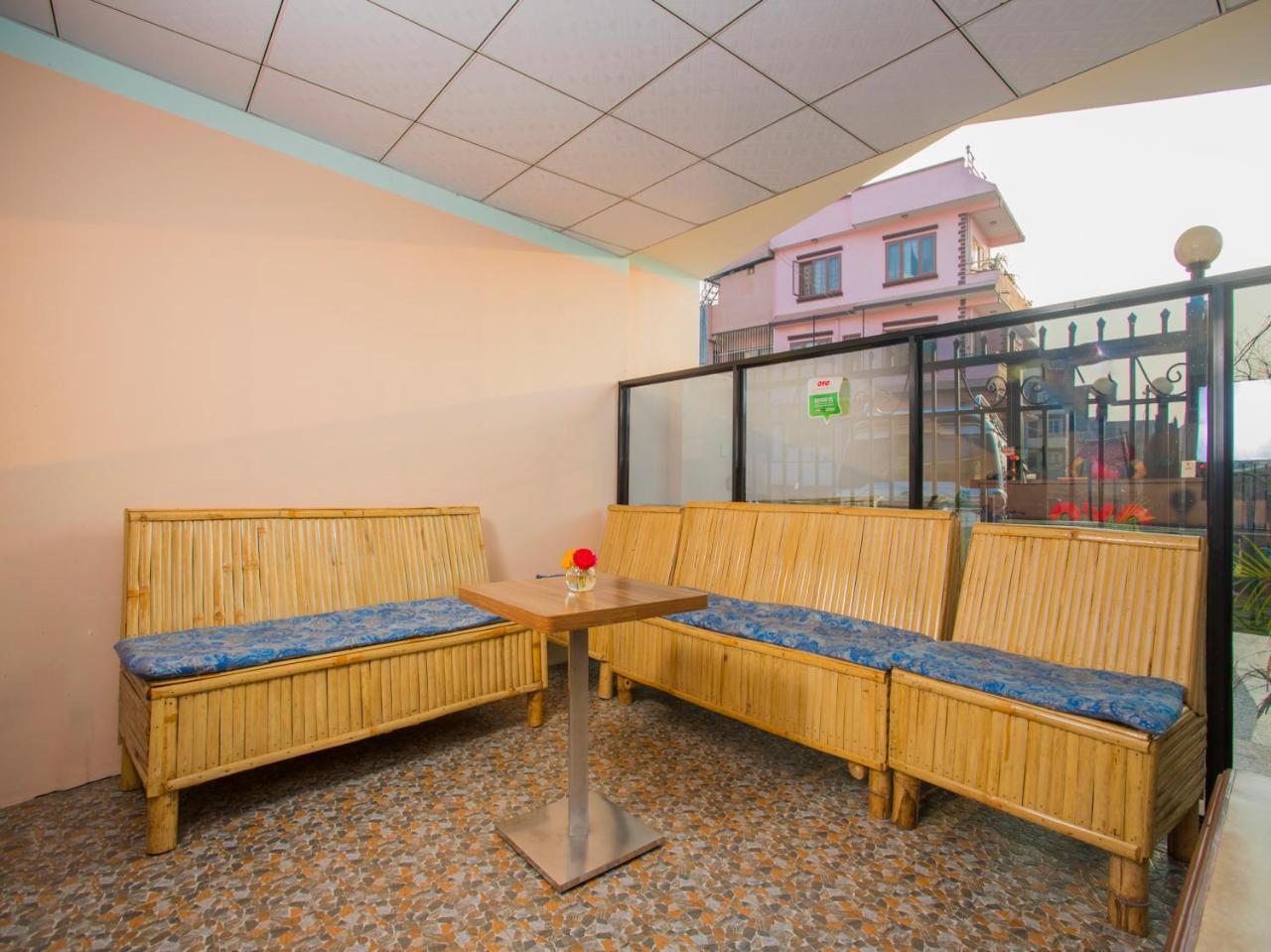 Hotel Golden Three Godāvari Extérieur photo