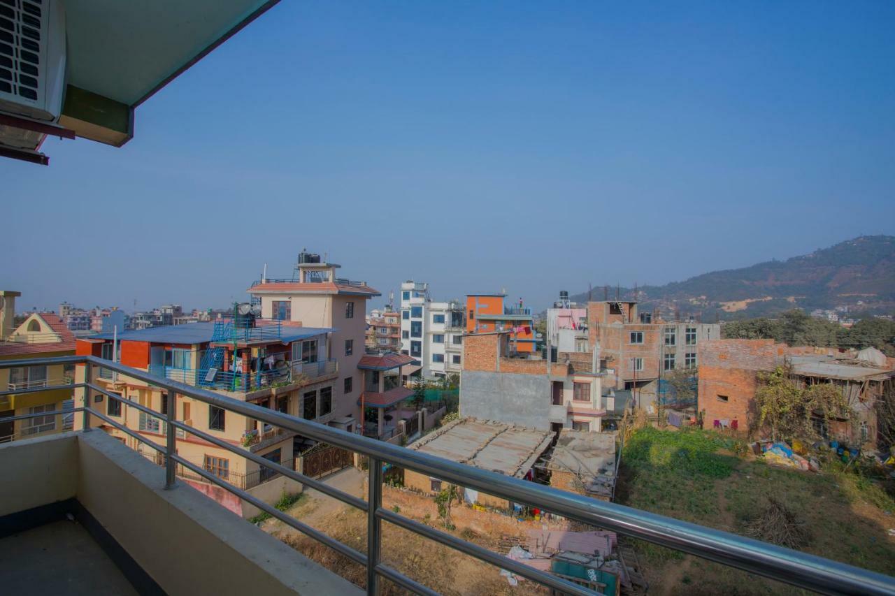 Hotel Golden Three Godāvari Extérieur photo